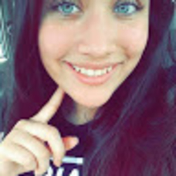 Meet your Posher, Breianna - Picture 1 of 1